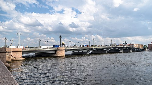 Blagoveshchensky Bridge